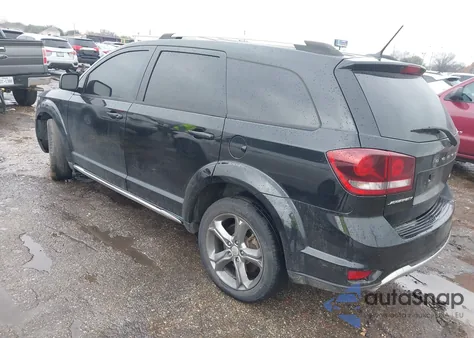 2017 Dodge Journey Crossroad Plus z USA, uszkodzony, nr VIN 3C4PDCGGXHT548142